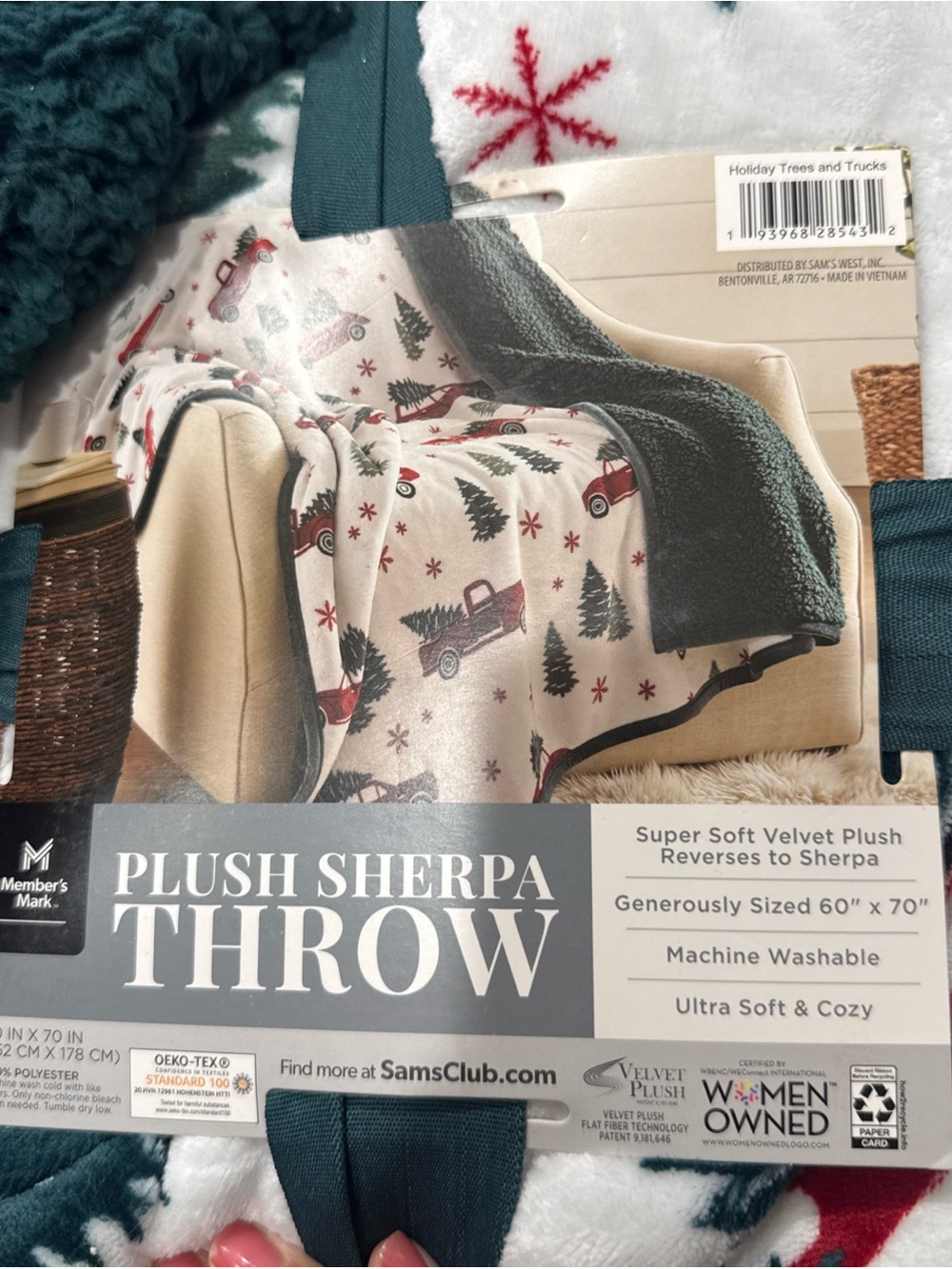 Plush Sherpa Throw Blanket - Cream with Red & Green Holiday Trucks